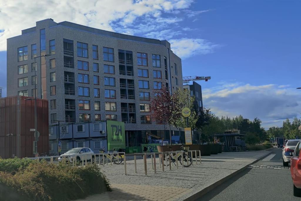 New Studio Cherry Near Helsinki Airport In Kivistoe Vantaa Exterior photo